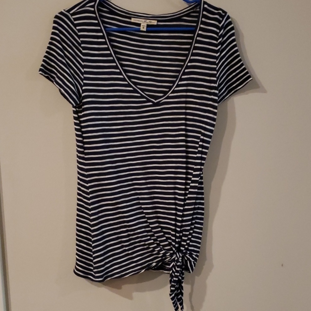 Express t-shirt